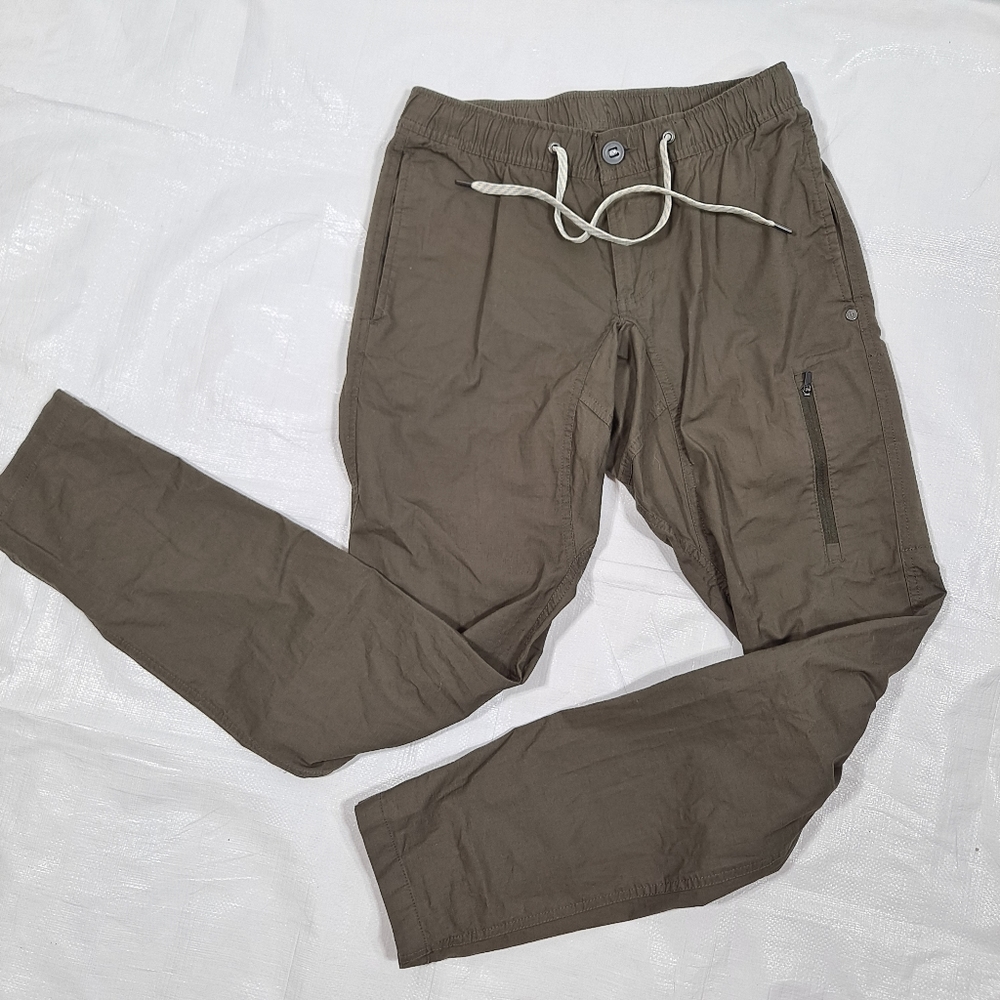 Vuori Green Ripstop Pants NWOT - Picture 12 of 13